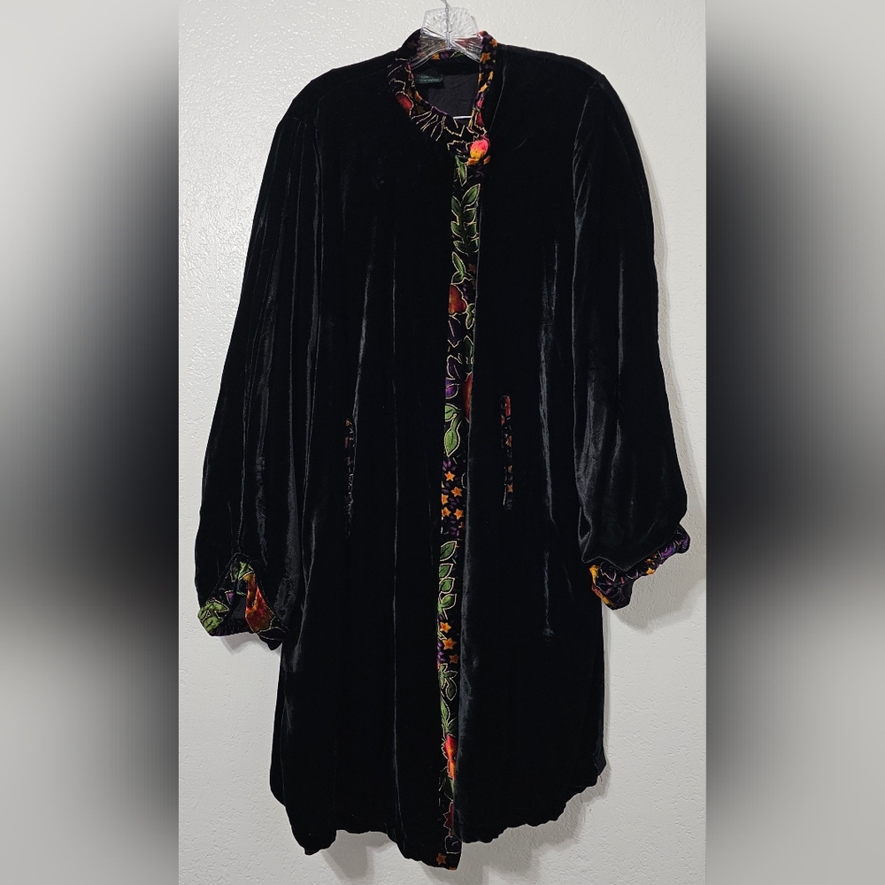 Bingo Asparagus Black Velour Kimono Jacket – Floral Trim – Size Large